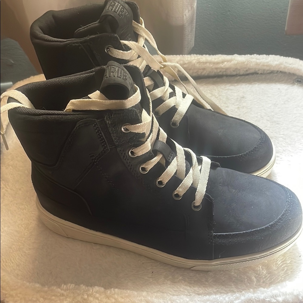 Harley-Davidson Black and White Sneakers with Classic Design - Picture 4 of 4